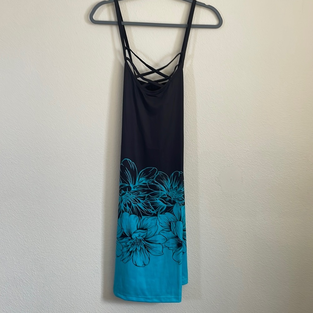 Size medium blue and turquoise dress never been worn with tags